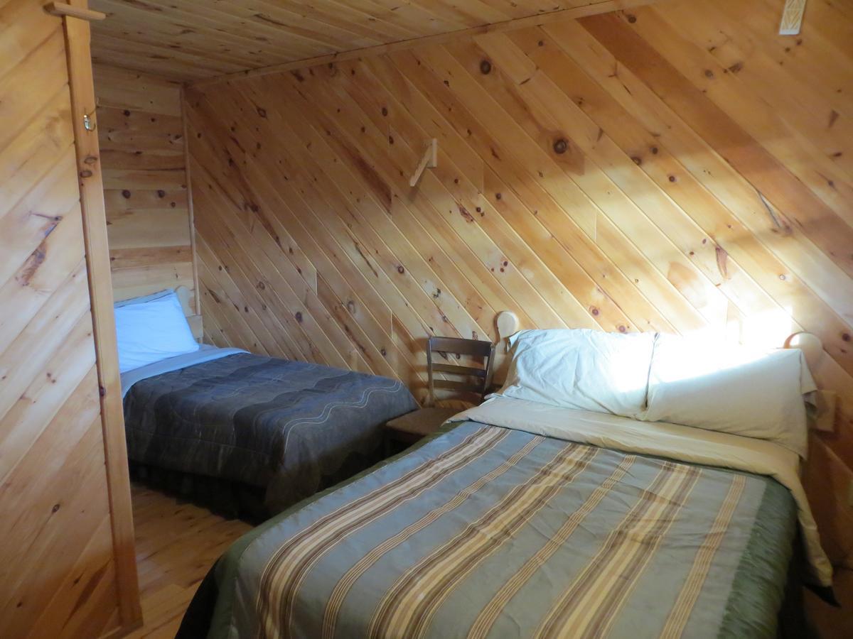 Nine Pine Cottage Miramichi Rum bild