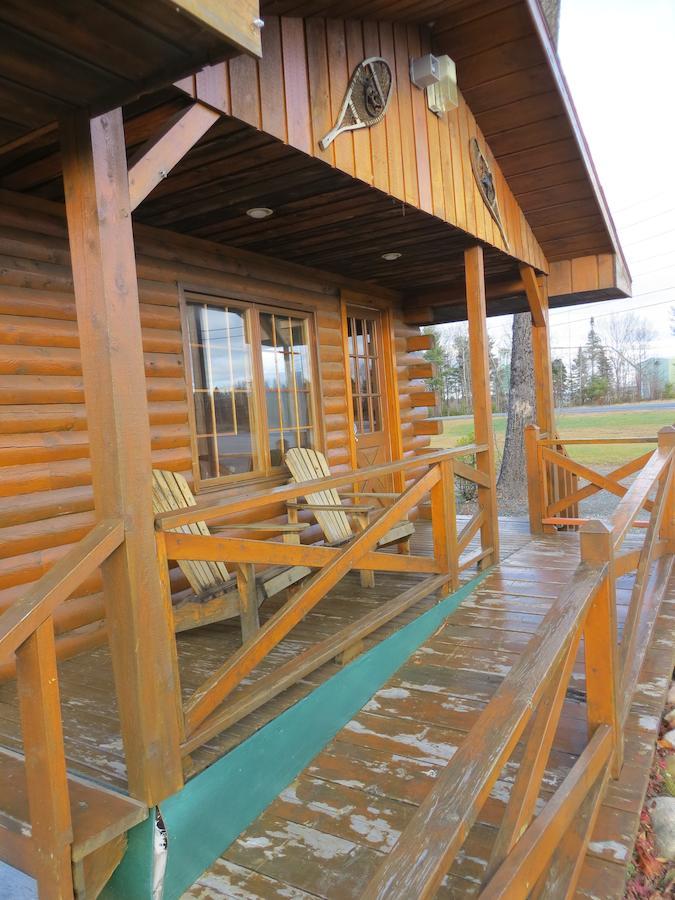 Nine Pine Cottage Miramichi Exteriör bild